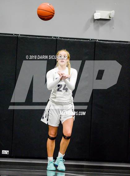 Thumbnail 3 in Pinnacle vs. William Penn Charter (NIKE Tournament of Champions Final) photogallery.
