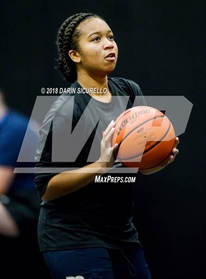 Thumbnail 1 in Pinnacle vs. William Penn Charter (NIKE Tournament of Champions Final) photogallery.