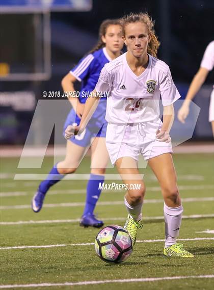 Thumbnail 2 in DeRidder @ E.D. White(LHSAA Division III Regional Playoff) photogallery.