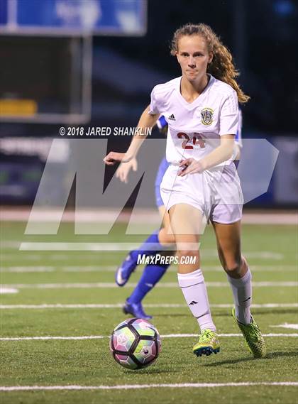 Thumbnail 1 in DeRidder @ E.D. White(LHSAA Division III Regional Playoff) photogallery.