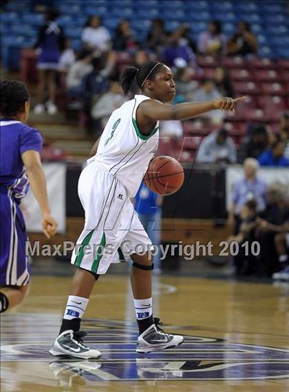 Thumbnail 1 in Sacramento vs. St. Mary's (CIF SJS D3 Final) photogallery.