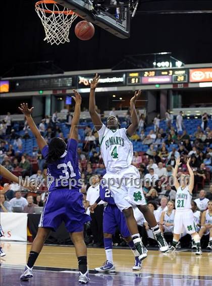 Thumbnail 3 in Sacramento vs. St. Mary's (CIF SJS D3 Final) photogallery.