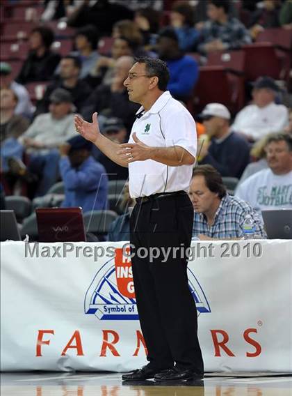 Thumbnail 2 in Sacramento vs. St. Mary's (CIF SJS D3 Final) photogallery.