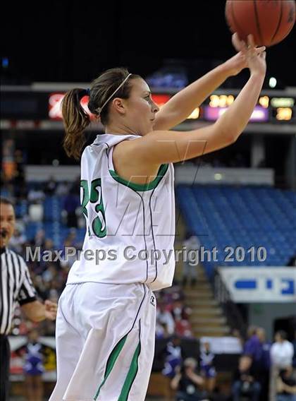 Thumbnail 2 in Sacramento vs. St. Mary's (CIF SJS D3 Final) photogallery.