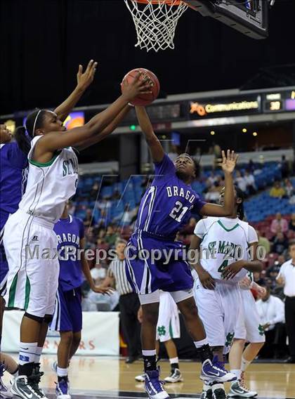 Thumbnail 2 in Sacramento vs. St. Mary's (CIF SJS D3 Final) photogallery.