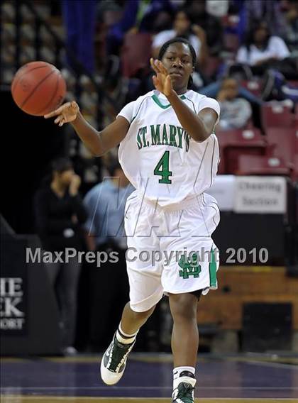 Thumbnail 2 in Sacramento vs. St. Mary's (CIF SJS D3 Final) photogallery.