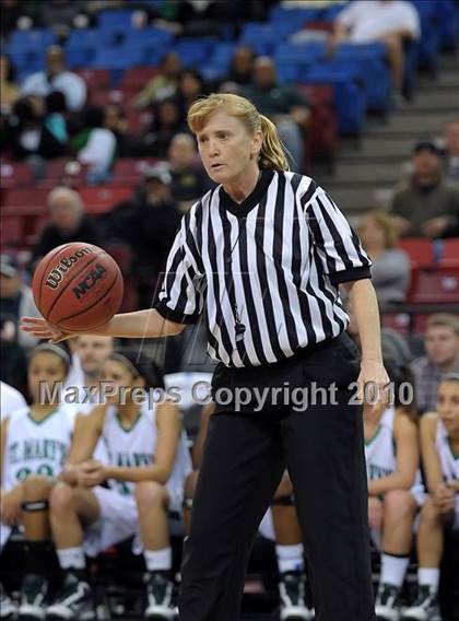 Thumbnail 2 in Sacramento vs. St. Mary's (CIF SJS D3 Final) photogallery.