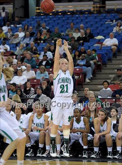 Thumbnail 1 in Sacramento vs. St. Mary's (CIF SJS D3 Final) photogallery.