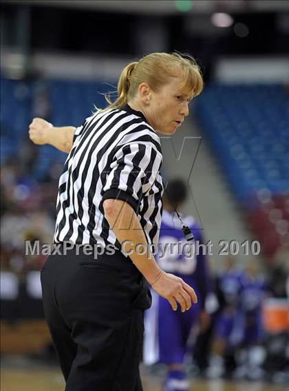 Thumbnail 2 in Sacramento vs. St. Mary's (CIF SJS D3 Final) photogallery.