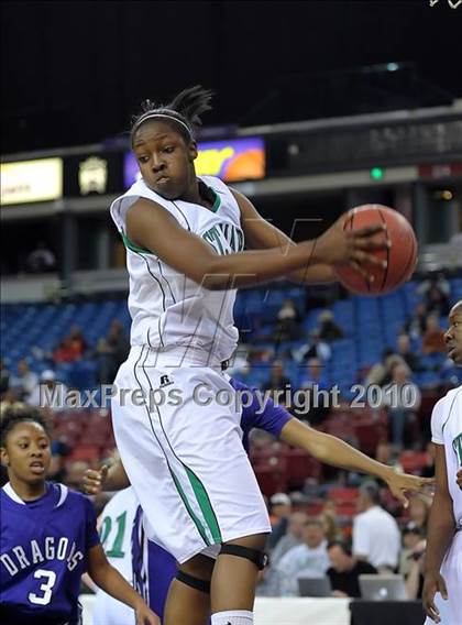 Thumbnail 1 in Sacramento vs. St. Mary's (CIF SJS D3 Final) photogallery.