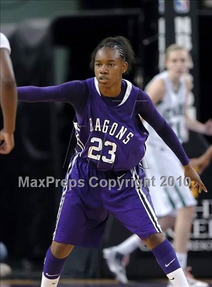 Thumbnail 3 in Sacramento vs. St. Mary's (CIF SJS D3 Final) photogallery.