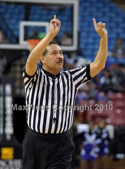 Thumbnail 1 in Sacramento vs. St. Mary's (CIF SJS D3 Final) photogallery.