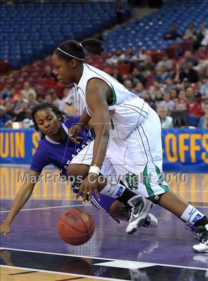 Thumbnail 2 in Sacramento vs. St. Mary's (CIF SJS D3 Final) photogallery.