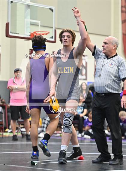 Thumbnail 3 in District 7 - 6A Tournament photogallery.
