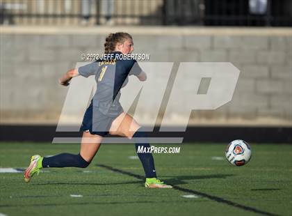 Thumbnail 3 in West Ottawa vs. Hudsonville (D2 Semifinal) photogallery.