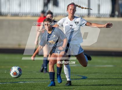 Thumbnail 3 in West Ottawa vs. Hudsonville (D2 Semifinal) photogallery.