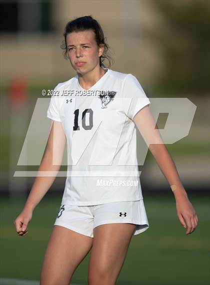 Thumbnail 3 in West Ottawa vs. Hudsonville (D2 Semifinal) photogallery.