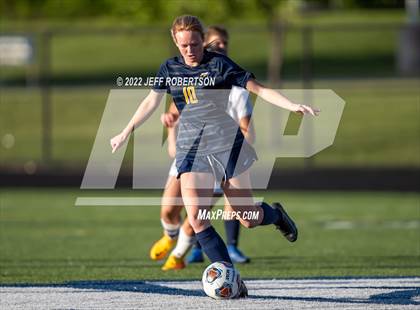 Thumbnail 3 in West Ottawa vs. Hudsonville (D2 Semifinal) photogallery.