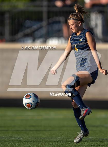 Thumbnail 1 in West Ottawa vs. Hudsonville (D2 Semifinal) photogallery.