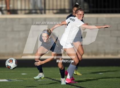 Thumbnail 1 in West Ottawa vs. Hudsonville (D2 Semifinal) photogallery.