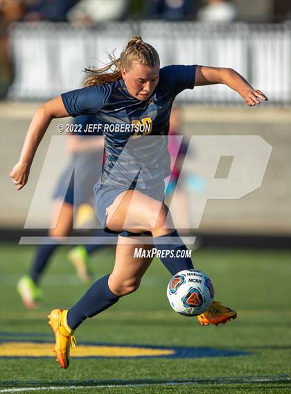 Thumbnail 2 in West Ottawa vs. Hudsonville (D2 Semifinal) photogallery.