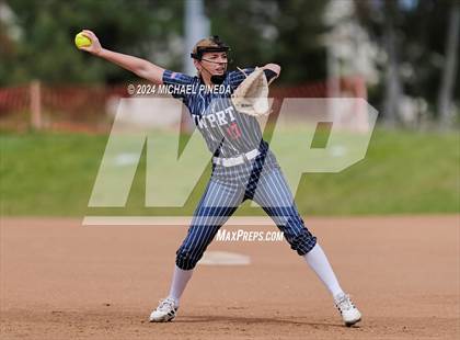 Thumbnail 3 in Newport Harbor vs Santiago (Alan Dugard Classic) photogallery.