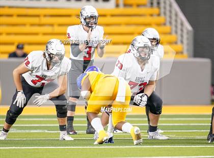 Thumbnail 3 in La Vega vs Argyle (UIL 4A Quarterfinal Playoff) photogallery.