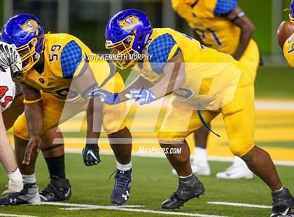 Thumbnail 1 in La Vega vs Argyle (UIL 4A Quarterfinal Playoff) photogallery.