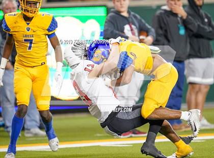 Thumbnail 1 in La Vega vs Argyle (UIL 4A Quarterfinal Playoff) photogallery.