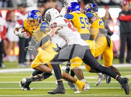 Thumbnail 1 in La Vega vs Argyle (UIL 4A Quarterfinal Playoff) photogallery.