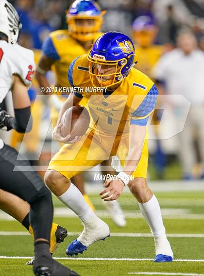 Thumbnail 1 in La Vega vs Argyle (UIL 4A Quarterfinal Playoff) photogallery.