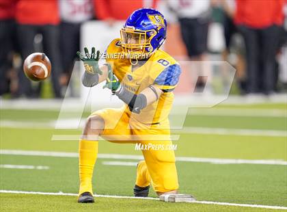 Thumbnail 3 in La Vega vs Argyle (UIL 4A Quarterfinal Playoff) photogallery.