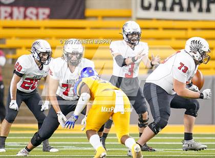 Thumbnail 3 in La Vega vs Argyle (UIL 4A Quarterfinal Playoff) photogallery.