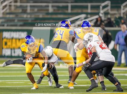 Thumbnail 3 in La Vega vs Argyle (UIL 4A Quarterfinal Playoff) photogallery.