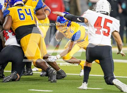 Thumbnail 1 in La Vega vs Argyle (UIL 4A Quarterfinal Playoff) photogallery.