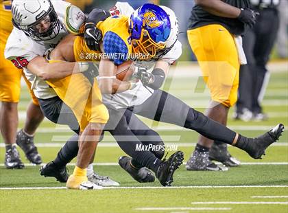 Thumbnail 2 in La Vega vs Argyle (UIL 4A Quarterfinal Playoff) photogallery.