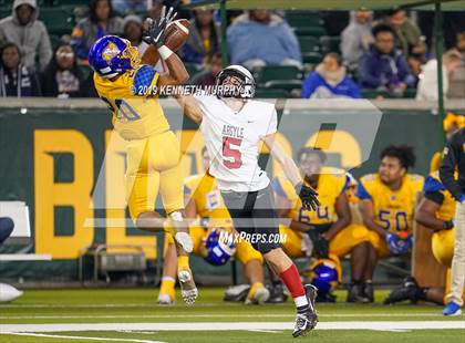 Thumbnail 1 in La Vega vs Argyle (UIL 4A Quarterfinal Playoff) photogallery.