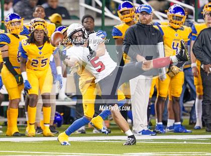 Thumbnail 2 in La Vega vs Argyle (UIL 4A Quarterfinal Playoff) photogallery.