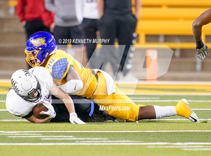 Thumbnail 3 in La Vega vs Argyle (UIL 4A Quarterfinal Playoff) photogallery.
