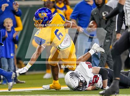 Thumbnail 2 in La Vega vs Argyle (UIL 4A Quarterfinal Playoff) photogallery.