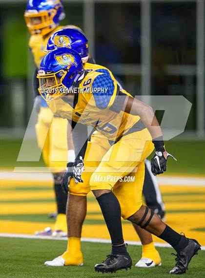 Thumbnail 2 in La Vega vs Argyle (UIL 4A Quarterfinal Playoff) photogallery.