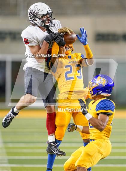 Thumbnail 2 in La Vega vs Argyle (UIL 4A Quarterfinal Playoff) photogallery.