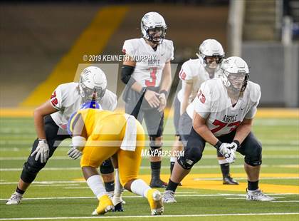 Thumbnail 2 in La Vega vs Argyle (UIL 4A Quarterfinal Playoff) photogallery.