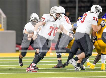 Thumbnail 3 in La Vega vs Argyle (UIL 4A Quarterfinal Playoff) photogallery.