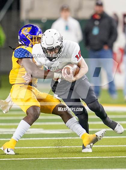 Thumbnail 1 in La Vega vs Argyle (UIL 4A Quarterfinal Playoff) photogallery.