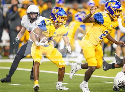 Thumbnail 1 in La Vega vs Argyle (UIL 4A Quarterfinal Playoff) photogallery.