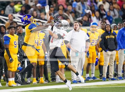 Thumbnail 3 in La Vega vs Argyle (UIL 4A Quarterfinal Playoff) photogallery.