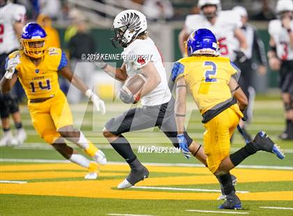 Thumbnail 3 in La Vega vs Argyle (UIL 4A Quarterfinal Playoff) photogallery.