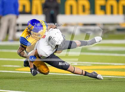Thumbnail 1 in La Vega vs Argyle (UIL 4A Quarterfinal Playoff) photogallery.