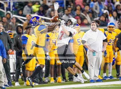 Thumbnail 1 in La Vega vs Argyle (UIL 4A Quarterfinal Playoff) photogallery.